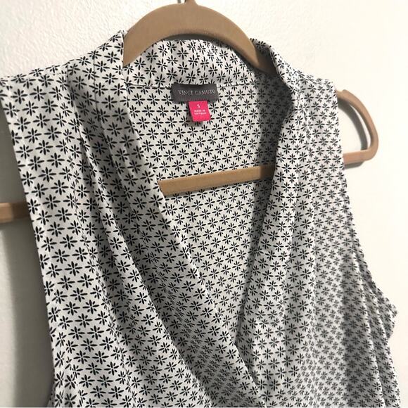 Vince Camuto Black and White Sleeveless Pullover Floral Print Blouse Women Small - Picture 4 of 5